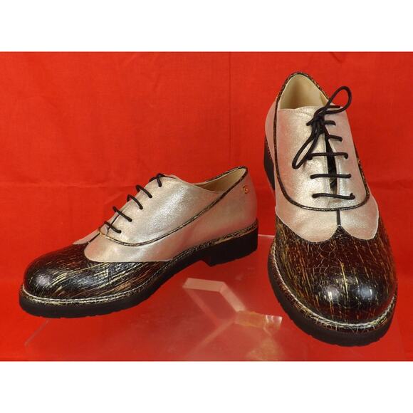 NIB CHANEL G31564 TWO TONE SHIMMER BLACK LEATHER CC LOGO LACE OXFORDS 40.5 $1K - Picture 4 of 12
